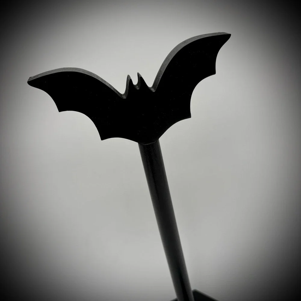 Halloween Bat Paper Towel Holder‎ Coffin Kitchen Display Stand Gothic Decor